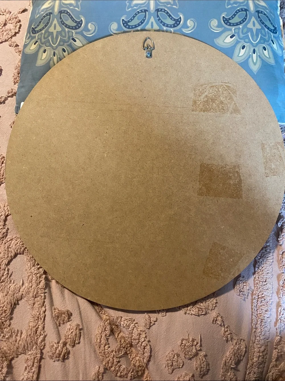 N/A stylish round